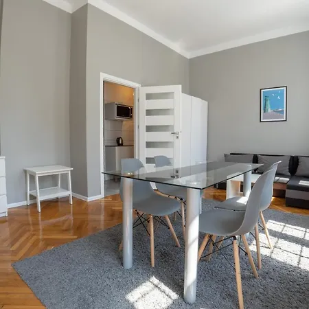 Viu Postcards From Gdańsk