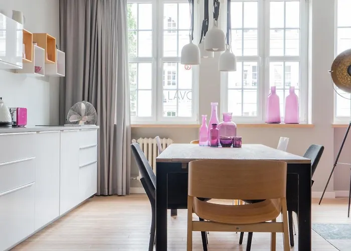 Viu Postcards From Gdańsk